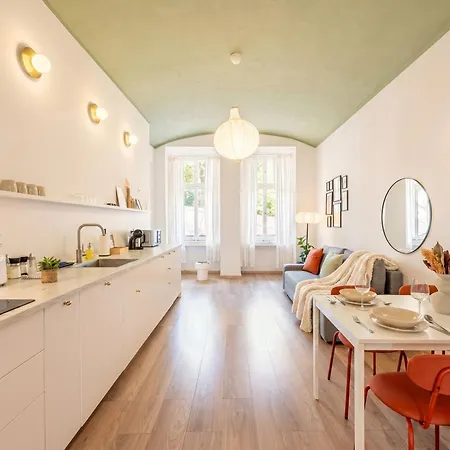 Lejlighed Emora Modern Center Prag